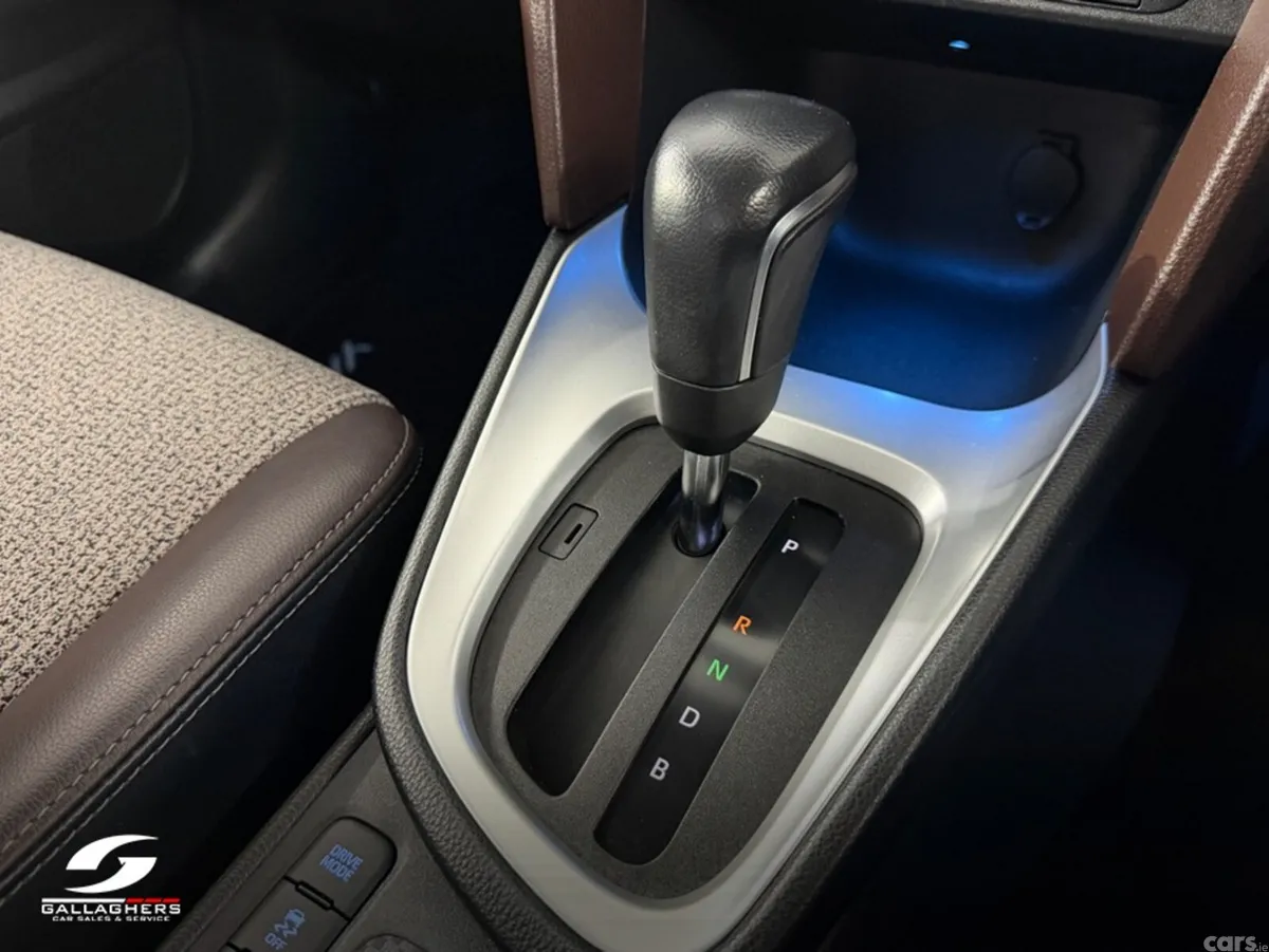 Toyota Yaris Cross SUV, Petrol Hybrid, 2021, Blue