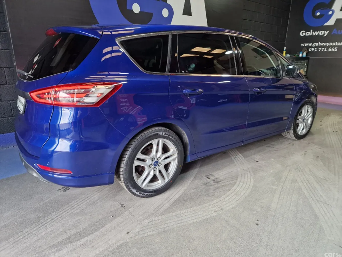 Ford S-Max MPV, Diesel, 2017, Blue