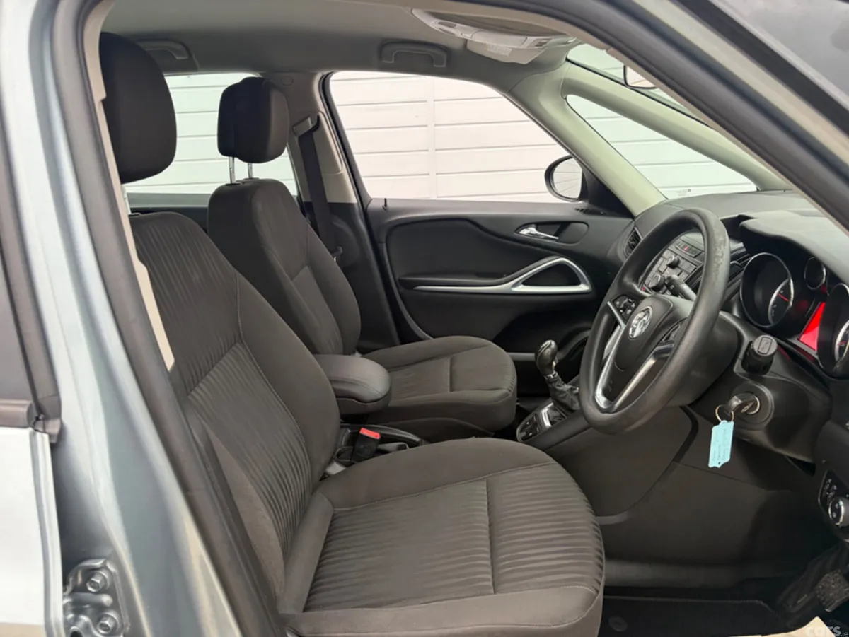 Vauxhall Zafira MPV, Diesel, 2014, Silver