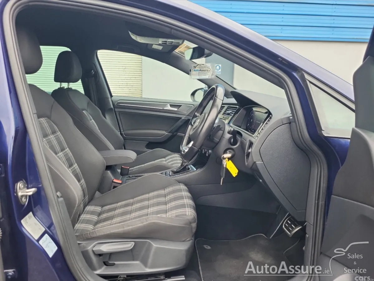 Volkswagen Golf Hatchback, Diesel, 2018, Blue