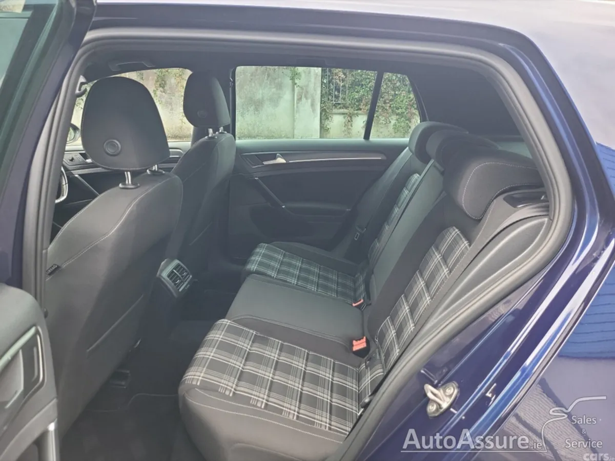 Volkswagen Golf Hatchback, Diesel, 2018, Blue