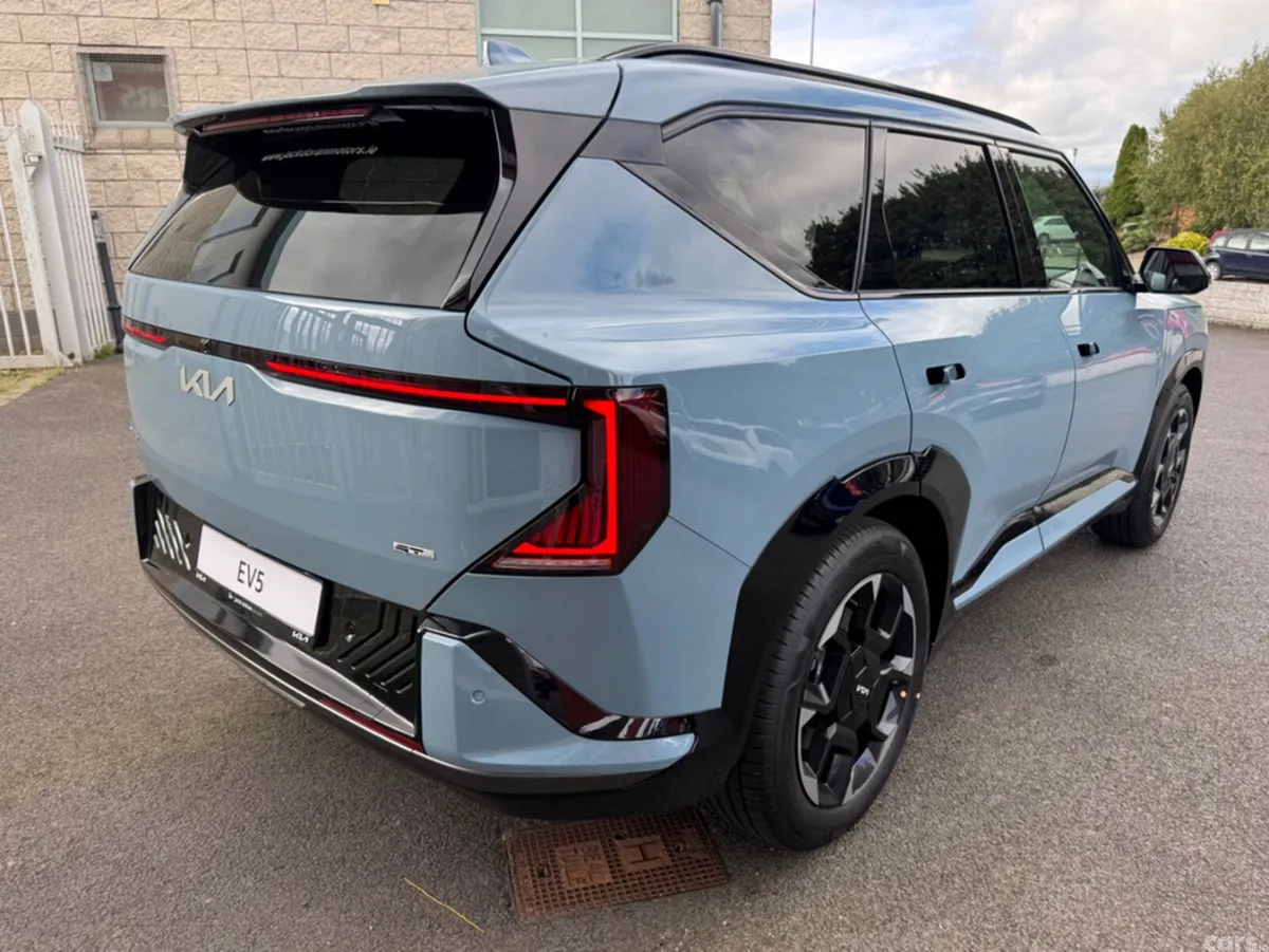 Kia EV5 SUV, Electric, 2027, Blue