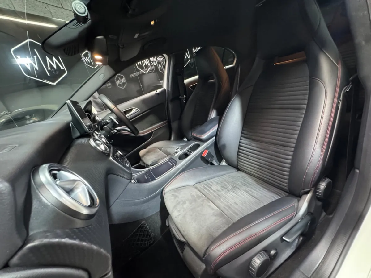 Mercedes-Benz A-Class Hatchback, Petrol, 2016, White
