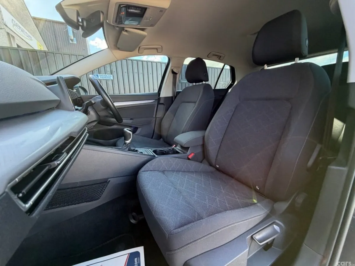 Volkswagen Golf Hatchback, Petrol, 2023, Grey