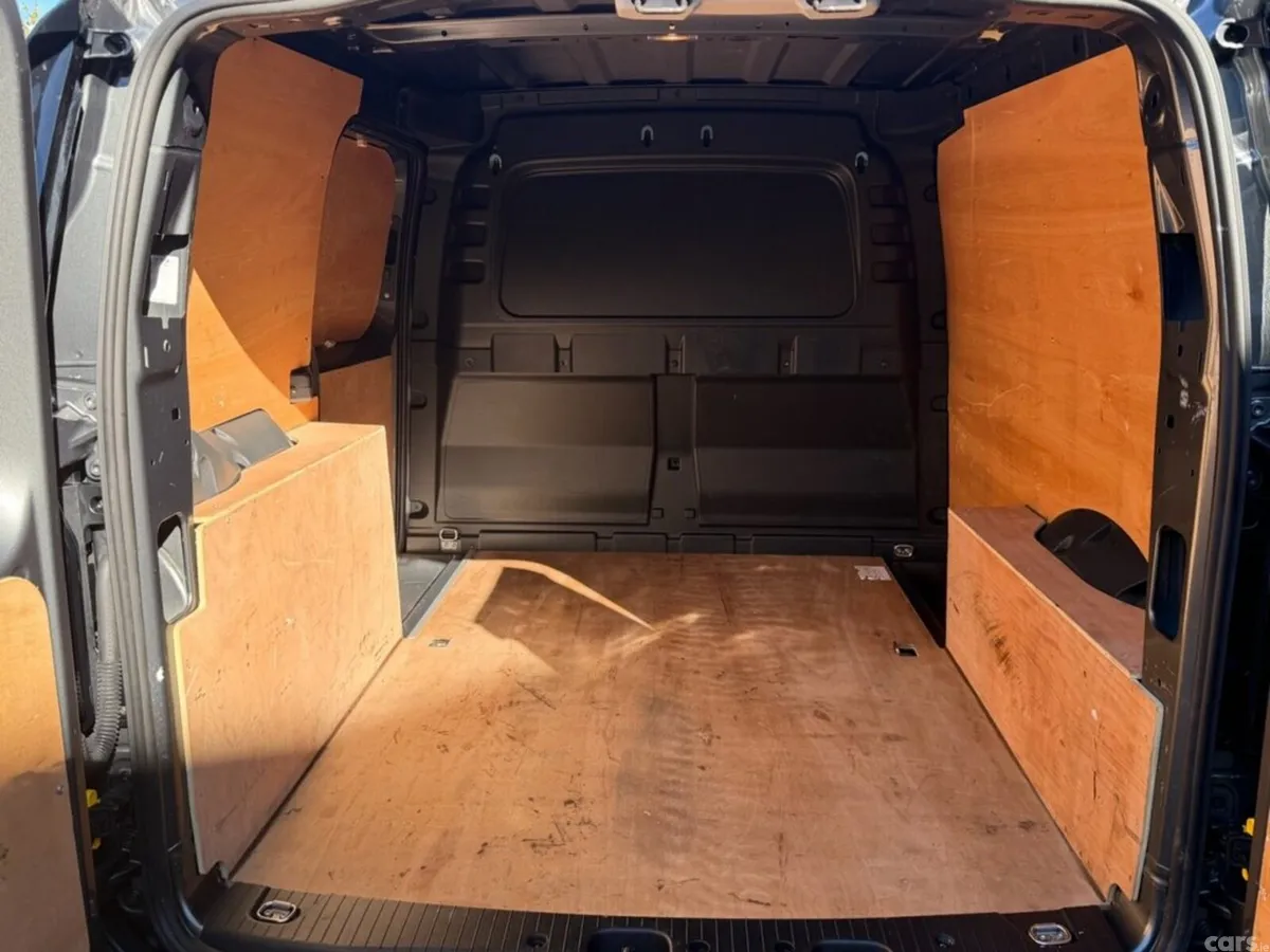 Volkswagen Caddy Van, Diesel, 2025, Grey