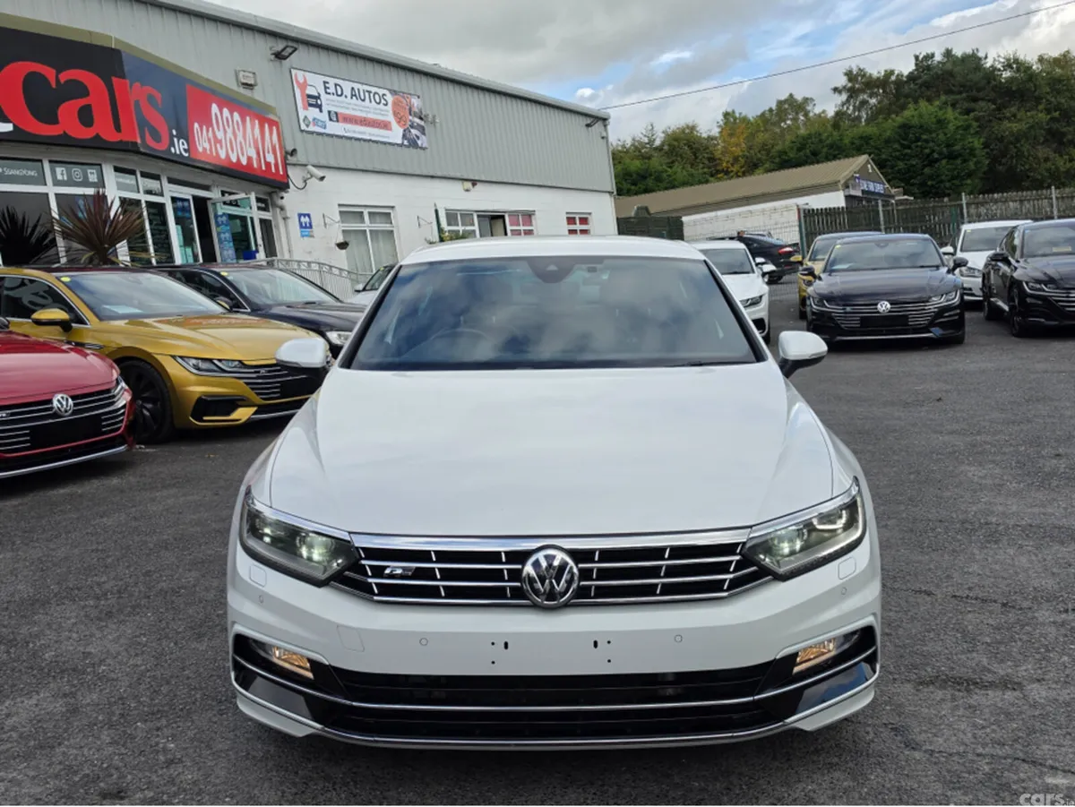 Volkswagen Passat Saloon, Petrol, 2017, White
