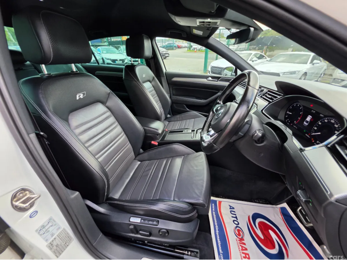 Volkswagen Passat Saloon, Petrol, 2017, White