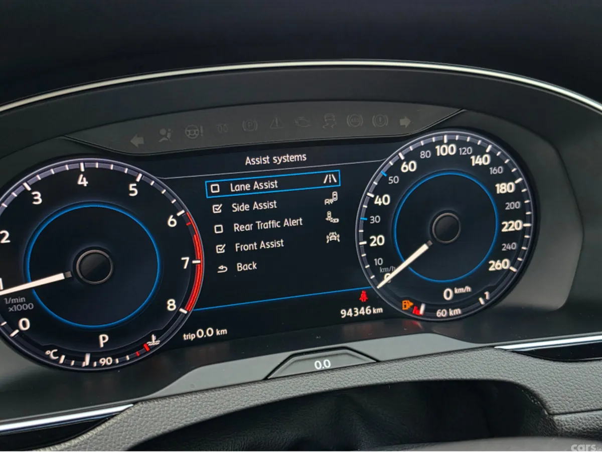 Volkswagen Passat Saloon, Petrol, 2017, White