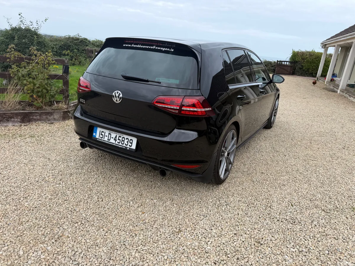 Volkswagen Golf Hatchback, Petrol, 2015, Black