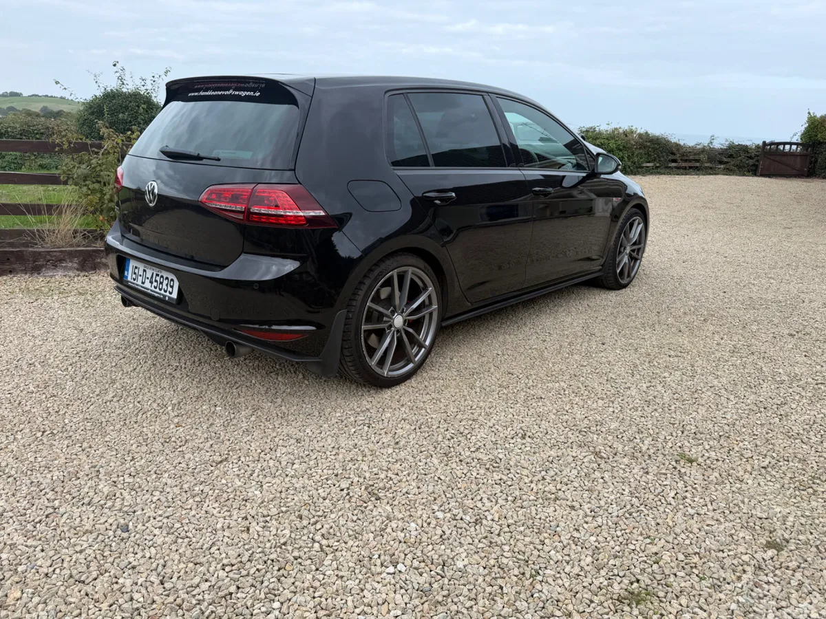 Volkswagen Golf Hatchback, Petrol, 2015, Black