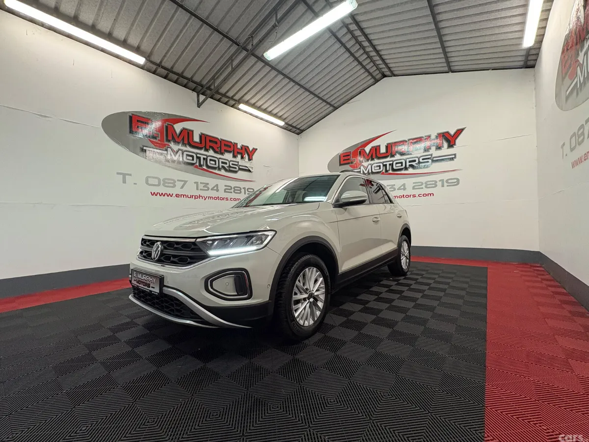 Volkswagen T-Roc SUV, Petrol, 2023, Grey