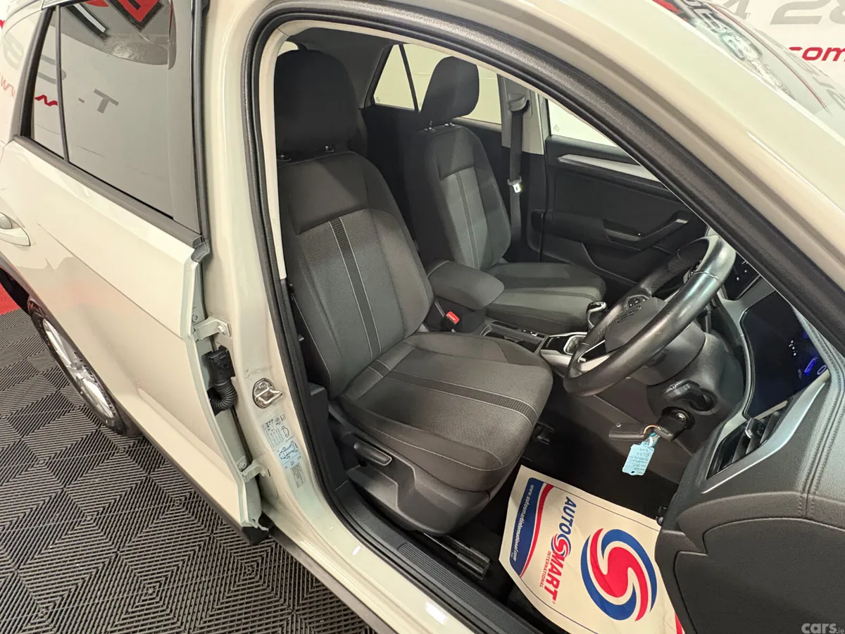 Volkswagen T-Roc SUV, Petrol, 2023, Grey
