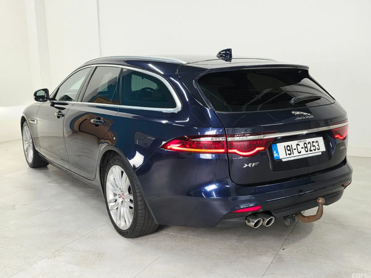Jaguar XF Estate, Diesel, 2019, Blue