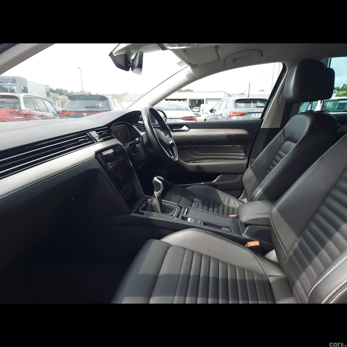 Volkswagen Passat Estate, Diesel, 2022, Grey