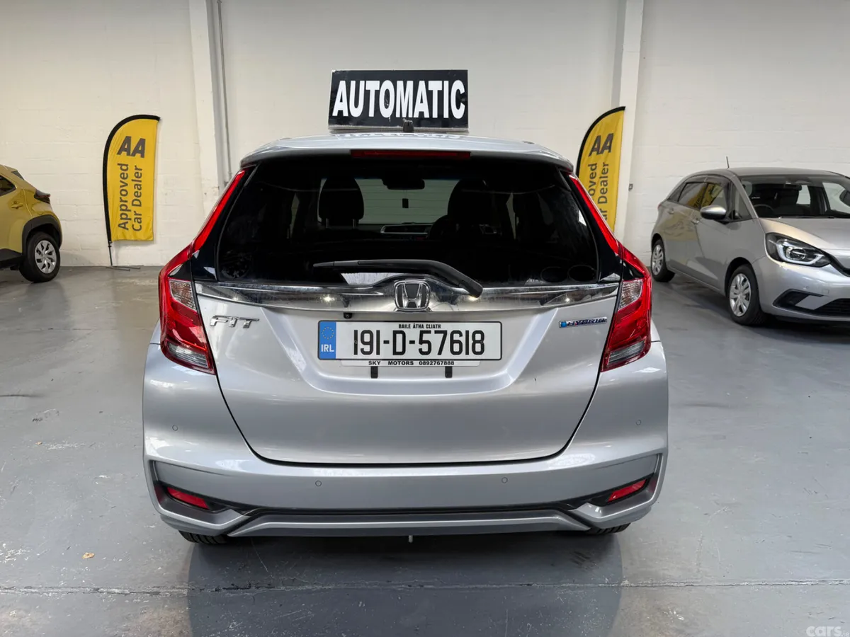 Honda Jazz Hatchback, Petrol Hybrid, 2019, Silver