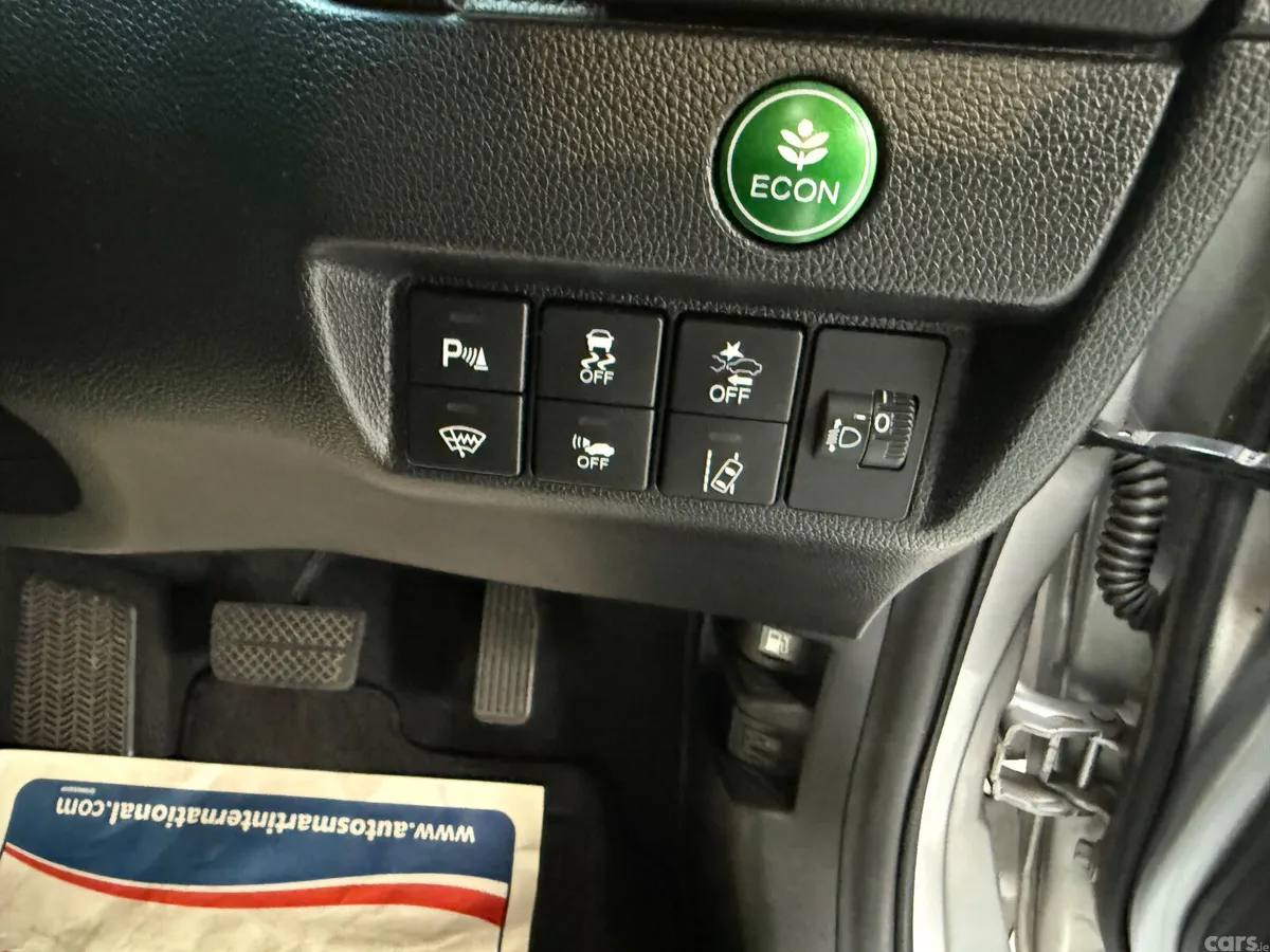 Honda Jazz Hatchback, Petrol Hybrid, 2019, Silver
