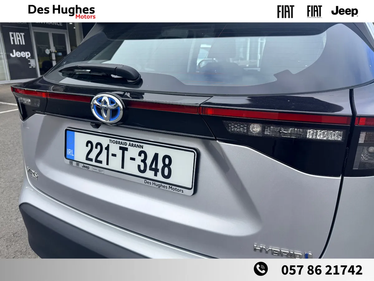 Toyota Yaris Cross Hatchback, Petrol Hybrid, 2022, Silver