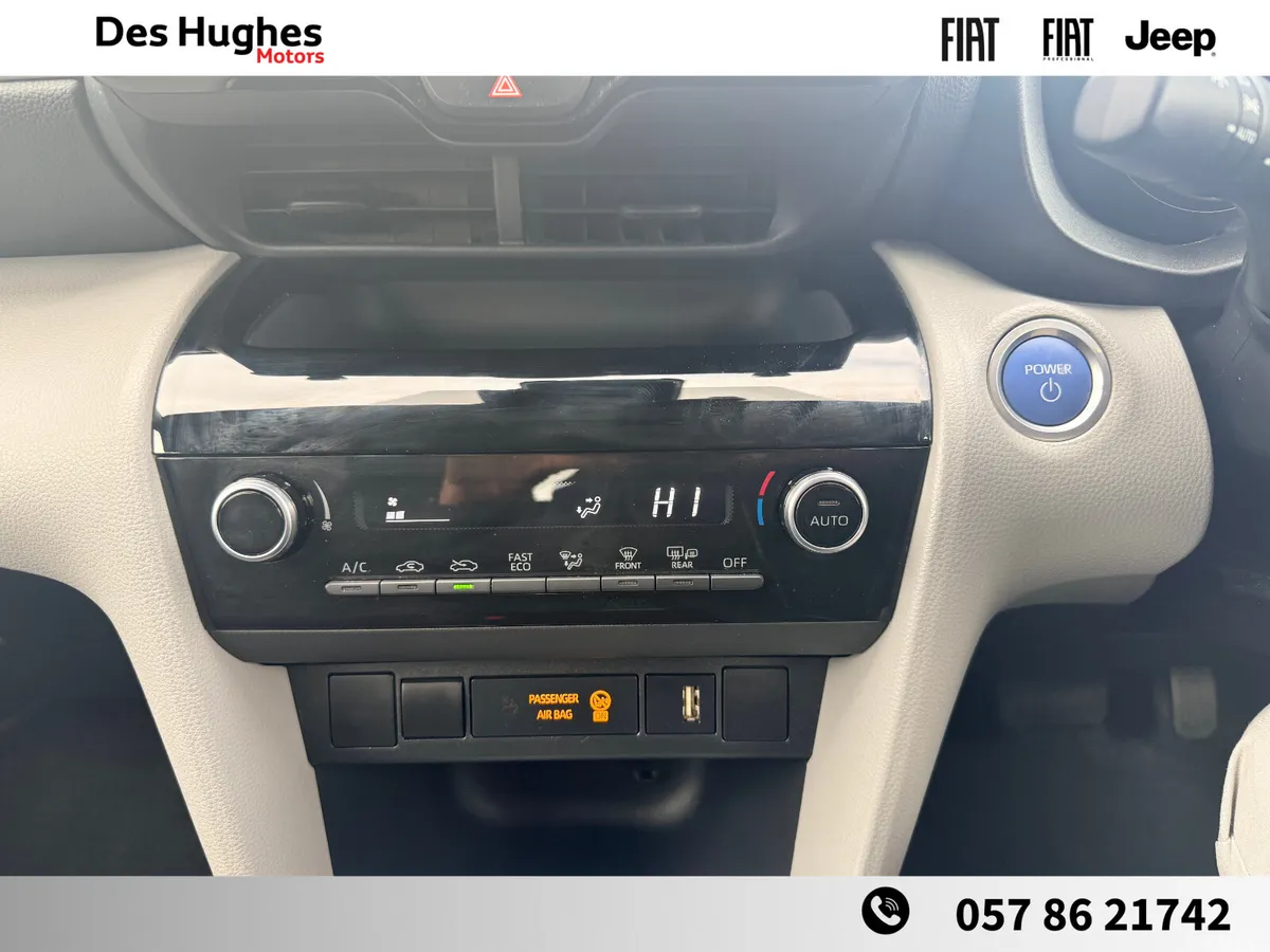 Toyota Yaris Cross Hatchback, Petrol Hybrid, 2022, Silver