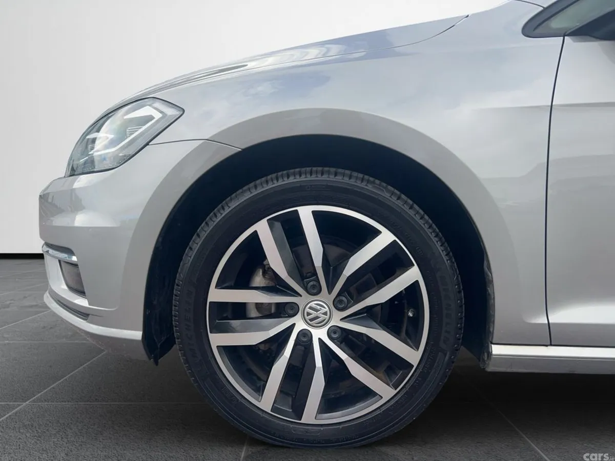 Volkswagen Golf Hatchback, Petrol, 2019, Silver