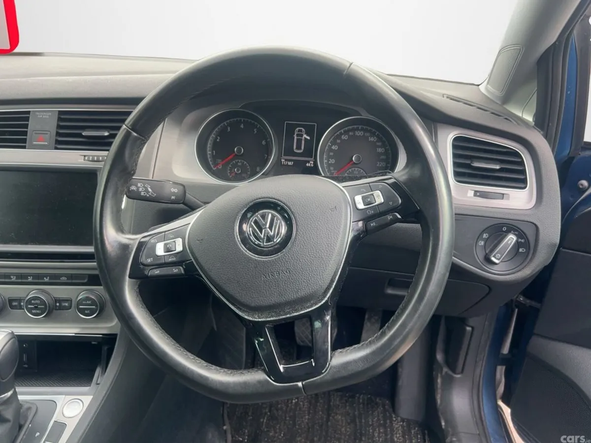 Volkswagen Golf Estate, Petrol, 2017, Blue