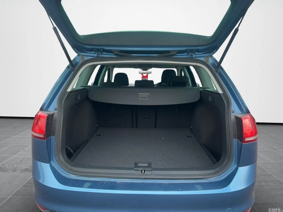 Volkswagen Golf Estate, Petrol, 2017, Blue