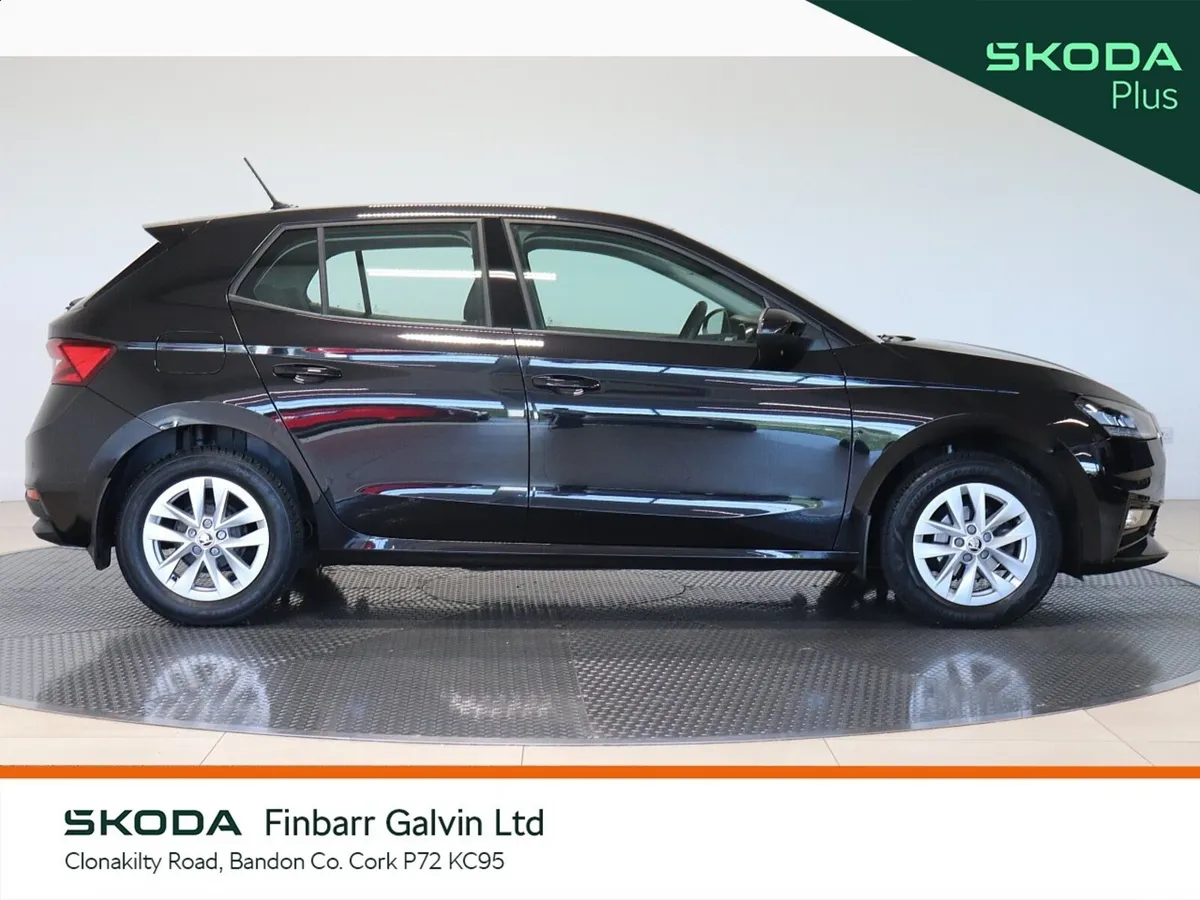 Skoda Fabia Hatchback, Petrol, 2023, Black