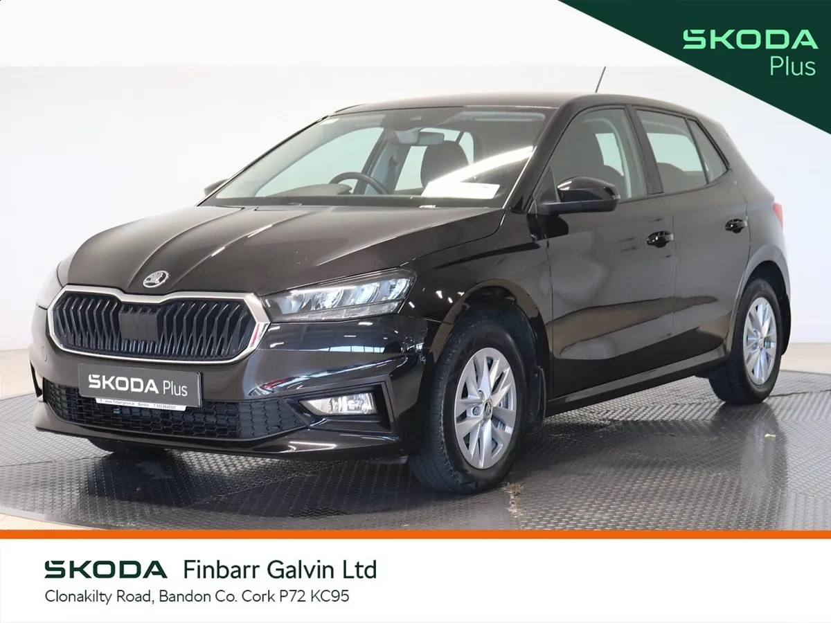 Skoda Fabia Hatchback, Petrol, 2023, Black