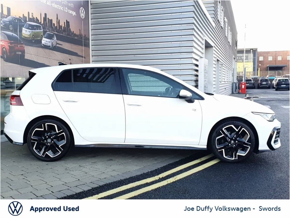 Volkswagen Golf Estate, Petrol, 2024, White