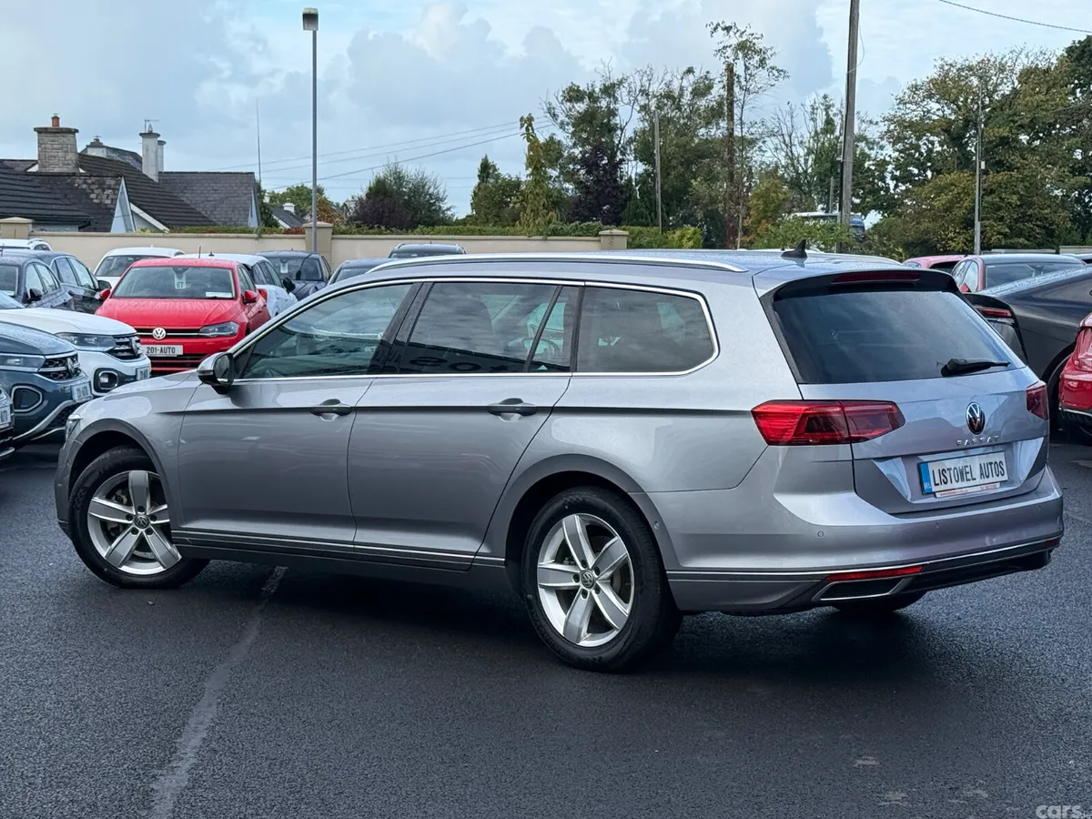 Volkswagen Passat Estate, Diesel, 2021, Silver