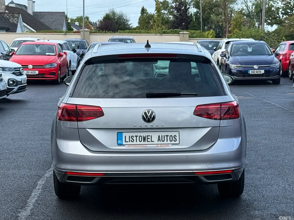 Volkswagen Passat Estate, Diesel, 2021, Silver