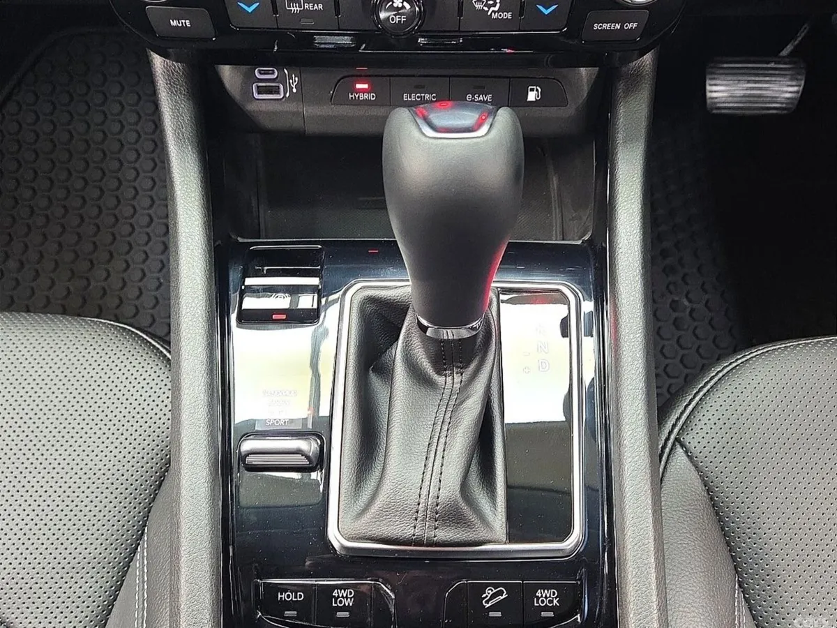 Jeep Compass SUV, Petrol Hybrid, 2026, Green