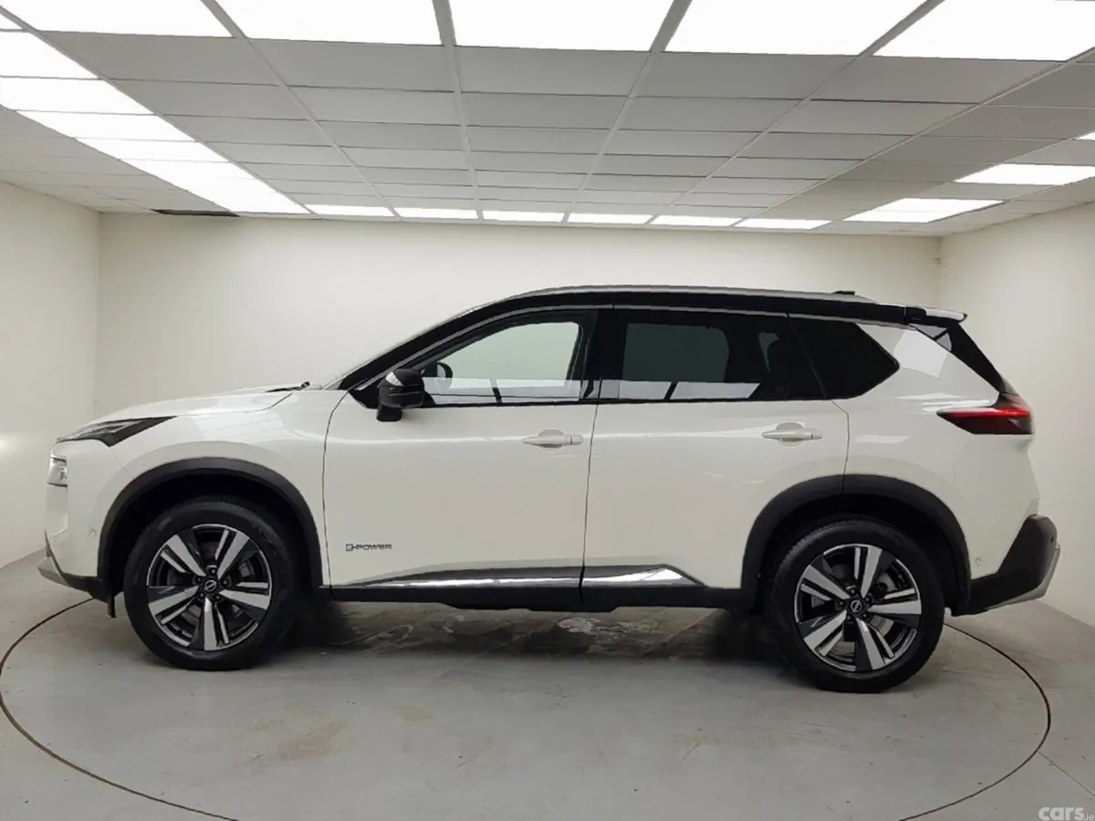 Nissan X-Trail SUV, Petrol Hybrid, 2023, White
