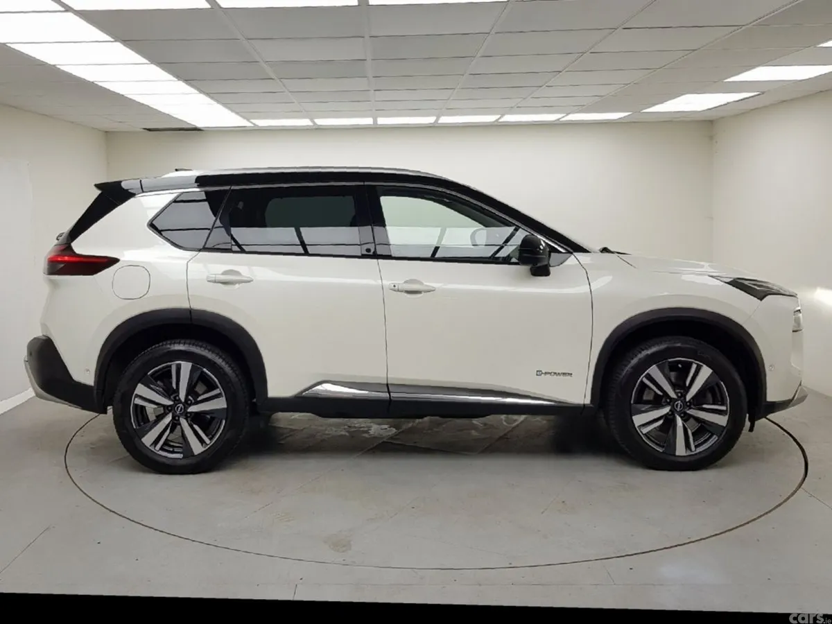 Nissan X-Trail SUV, Petrol Hybrid, 2023, White