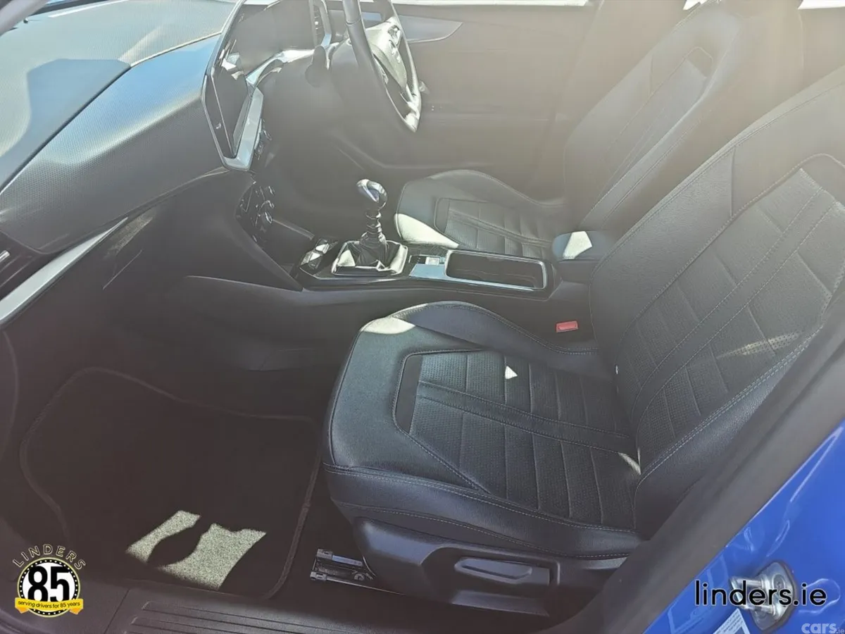 Opel Mokka SUV, Petrol, 2023, Blue
