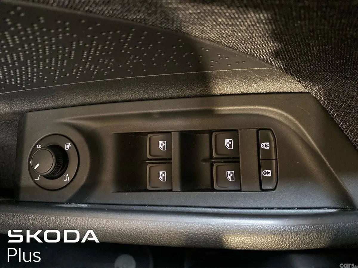 Skoda Elroq Hatchback, Electric, 2025, Red
