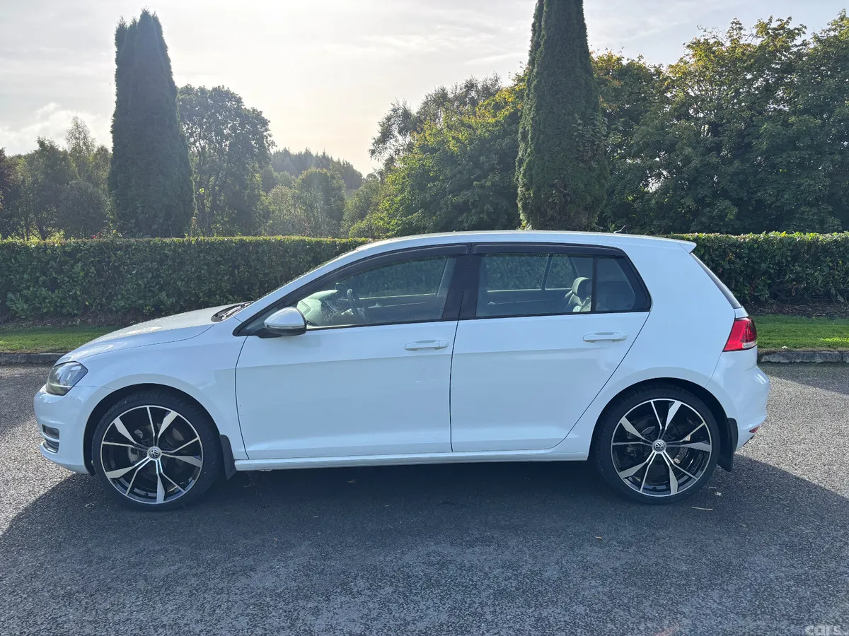 Volkswagen Golf Hatchback, Petrol, 2016, White