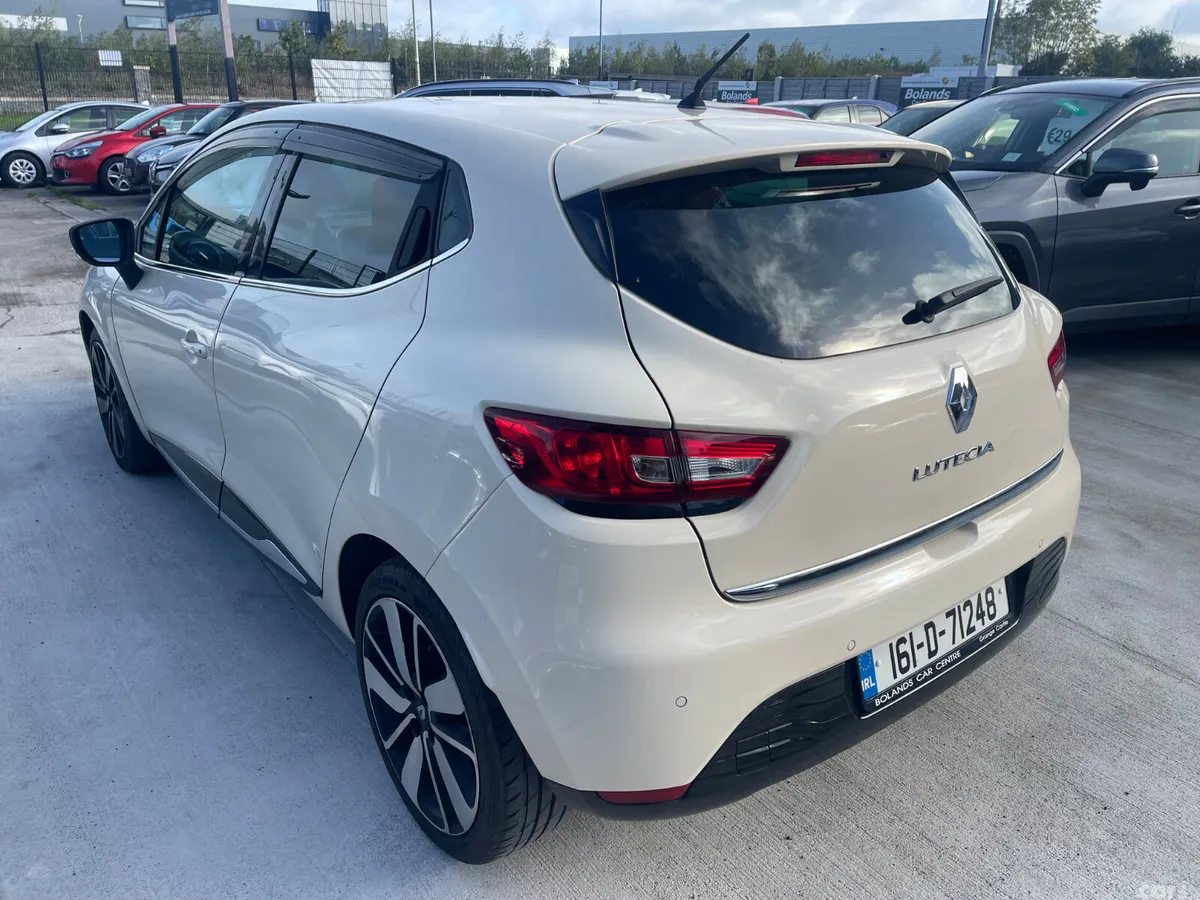 Renault Clio Hatchback, Petrol, 2016, Beige