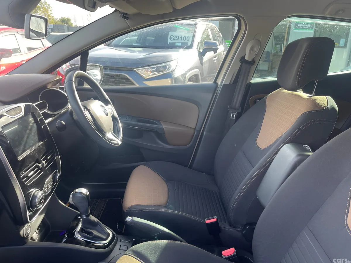 Renault Clio Hatchback, Petrol, 2016, Beige