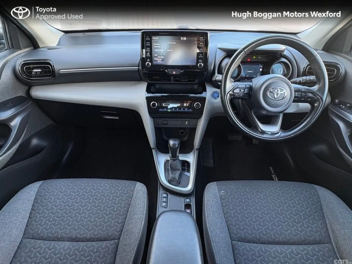 Toyota Yaris Cross Hatchback, Petrol Hybrid, 2022, Green