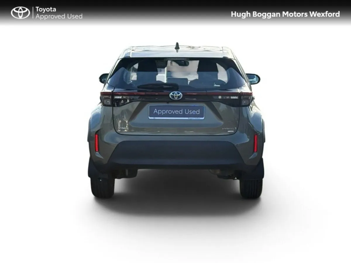 Toyota Yaris Cross Hatchback, Petrol Hybrid, 2022, Green