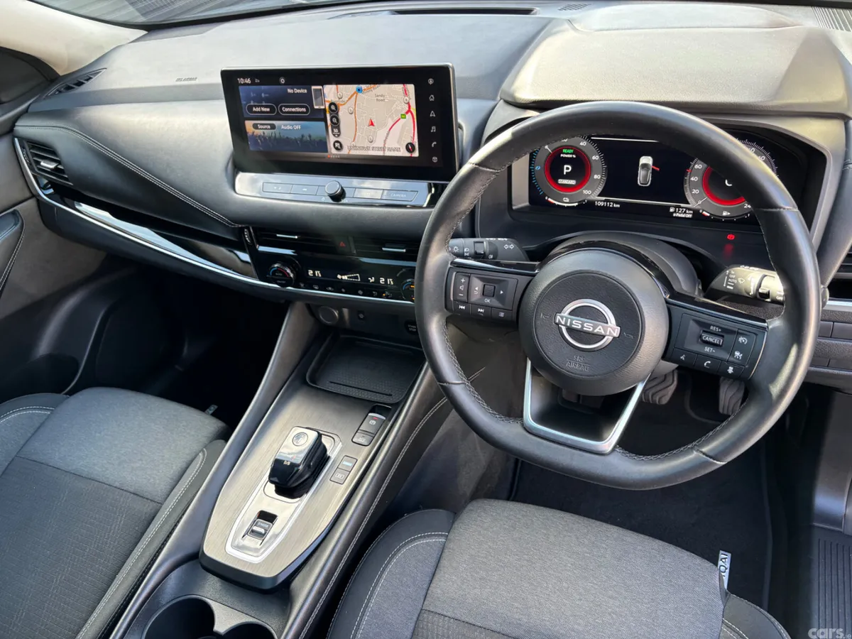 Nissan Qashqai MPV, Petrol, 2024, Grey