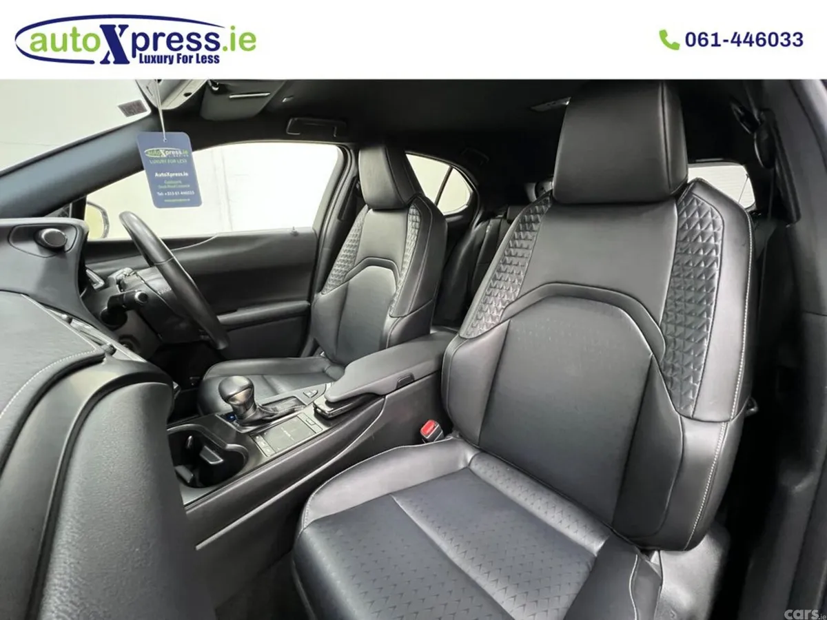 Lexus UX Hatchback, Petrol Hybrid, 2020, Blue