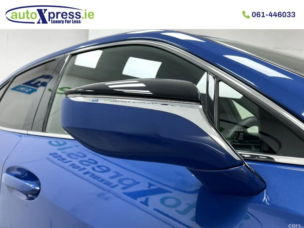 Lexus UX Hatchback, Petrol Hybrid, 2020, Blue