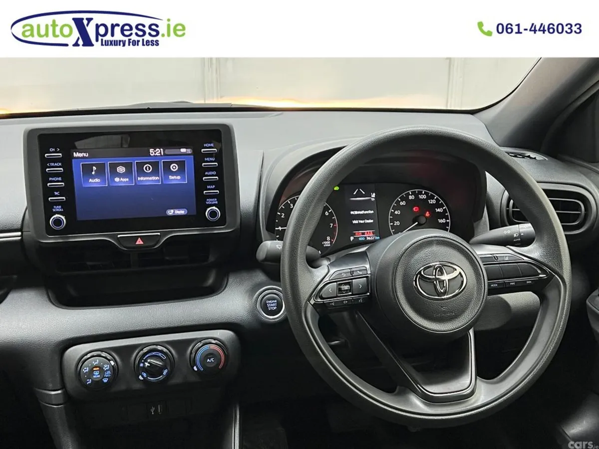 Toyota Yaris Hatchback, Petrol, 2023, Blue