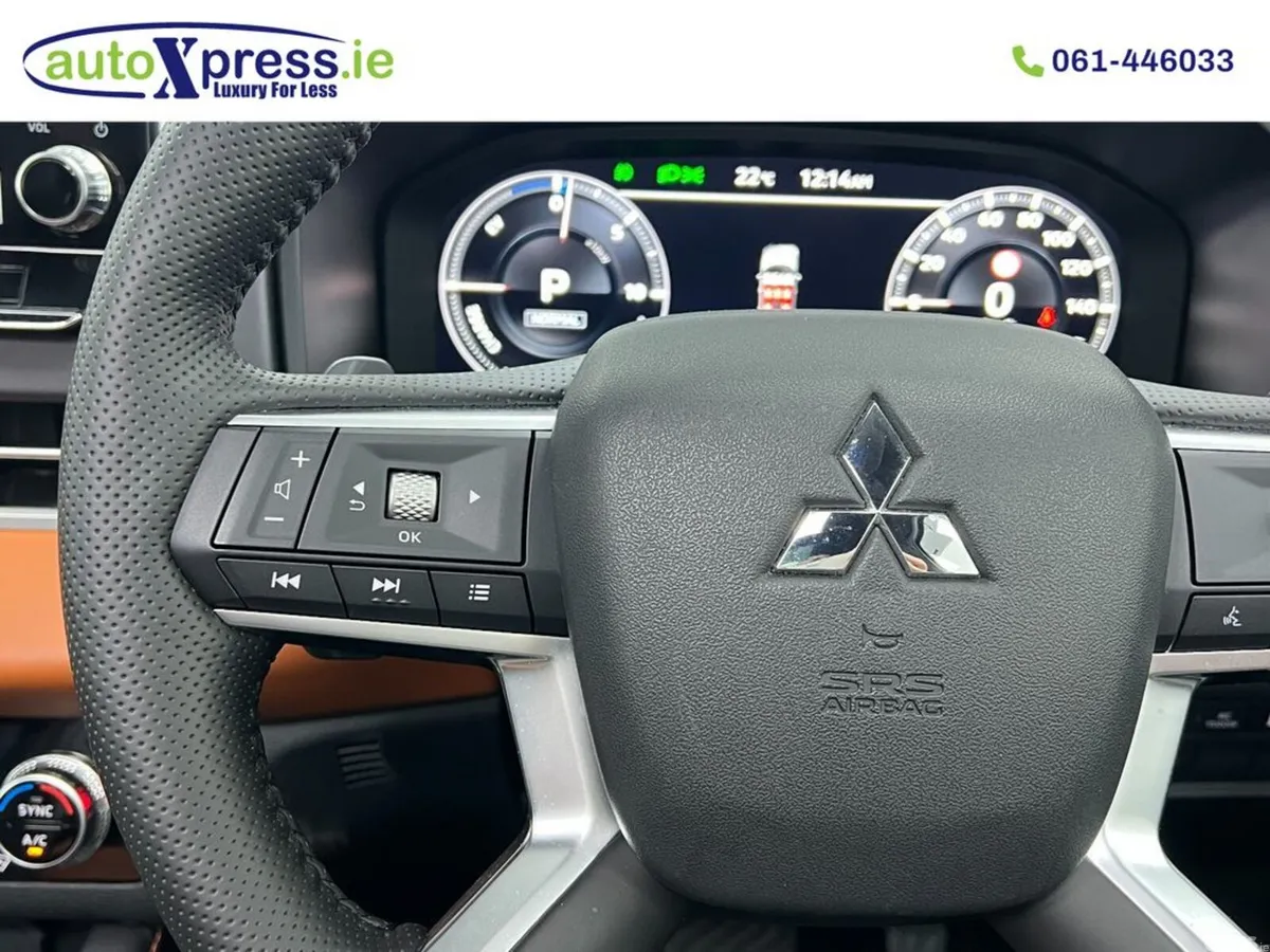 Mitsubishi Outlander SUV, Petrol Hybrid, 2023, White