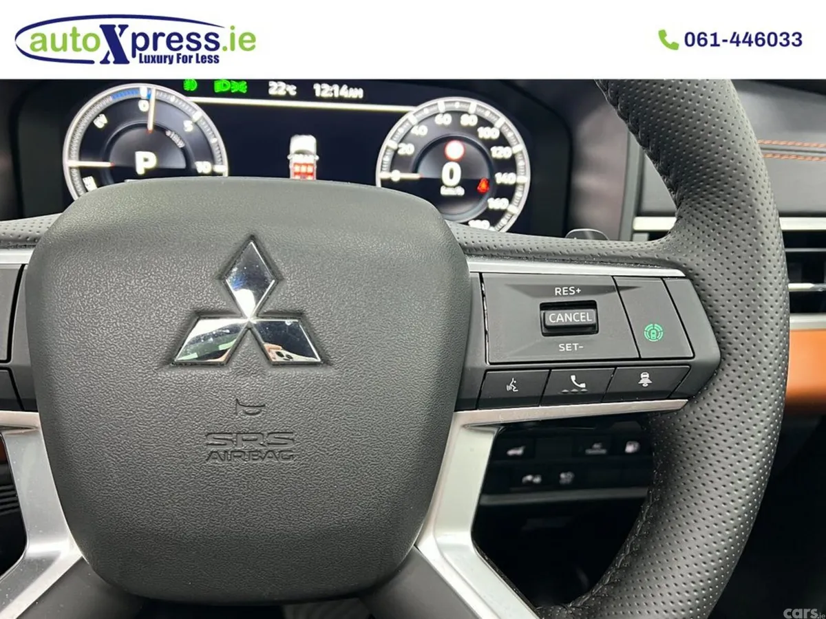 Mitsubishi Outlander SUV, Petrol Hybrid, 2023, White