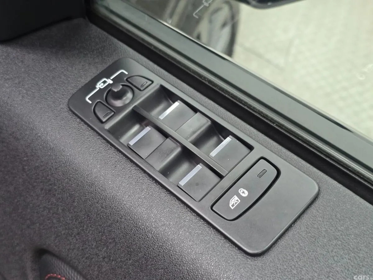 Land Rover Discovery Sport SUV, Petrol Plug-in Hybrid, 2022, Black