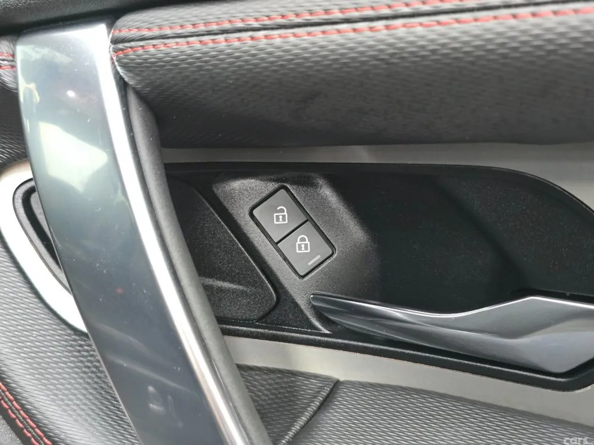 Land Rover Discovery Sport SUV, Petrol Plug-in Hybrid, 2022, Black