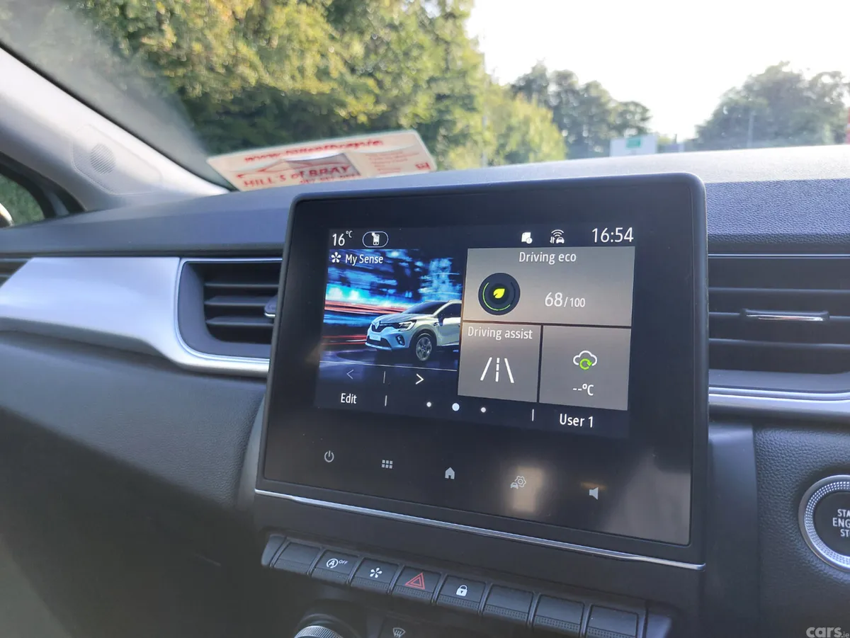 Renault Captur Hatchback, Petrol, 2023, Grey