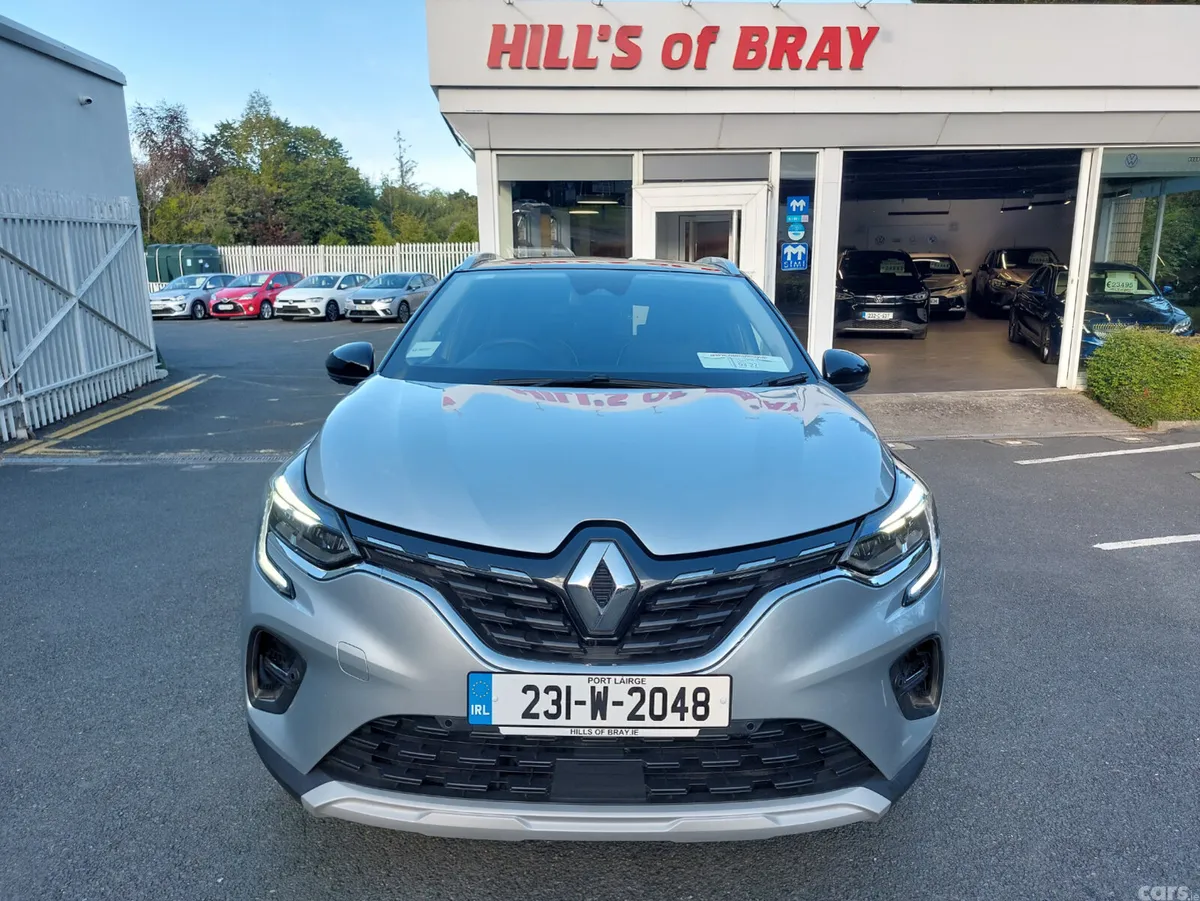 Renault Captur Hatchback, Petrol, 2023, Grey